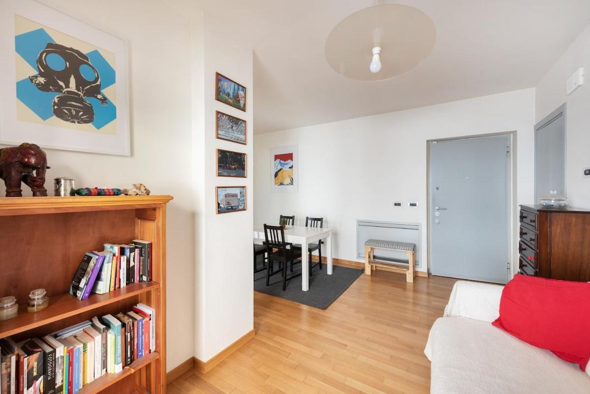 Private Terrace & Parking Rom